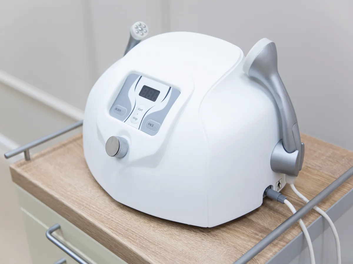 Dermatologie & Ästhetik — Praxisraum